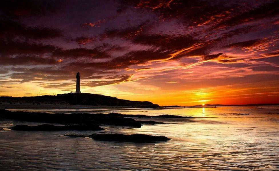 Firthview Cottage Lossiemouth ภายนอก รูปภาพ